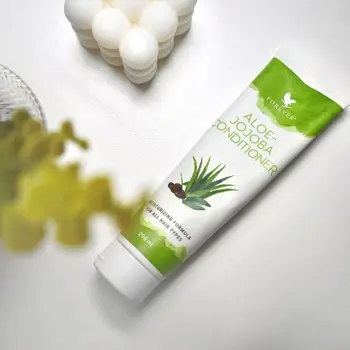 Ополаскиватель с кондиционером Алоэ Жожоба