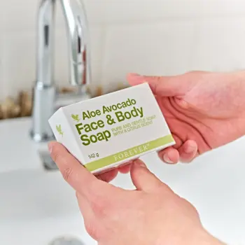 Косметическое мыло с авокадо для лица и тела